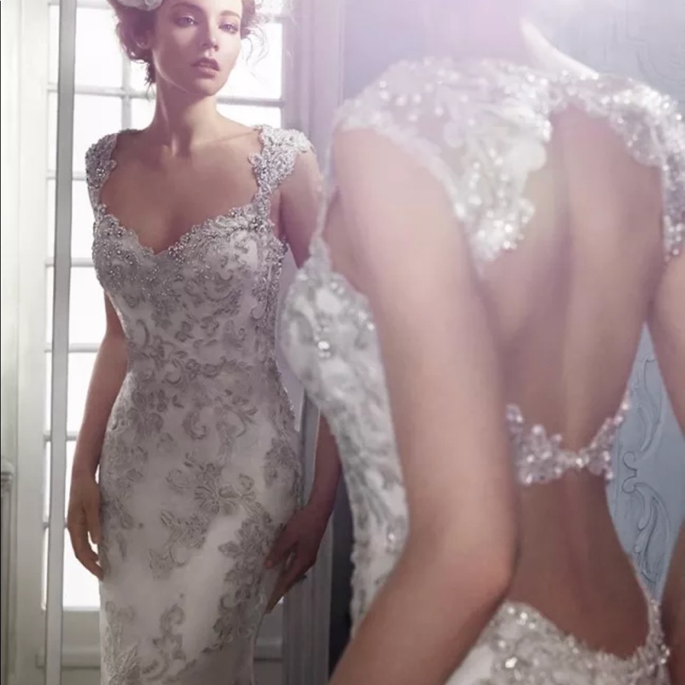 Maggie Sottero Jade Sheath wedding dress size 8
